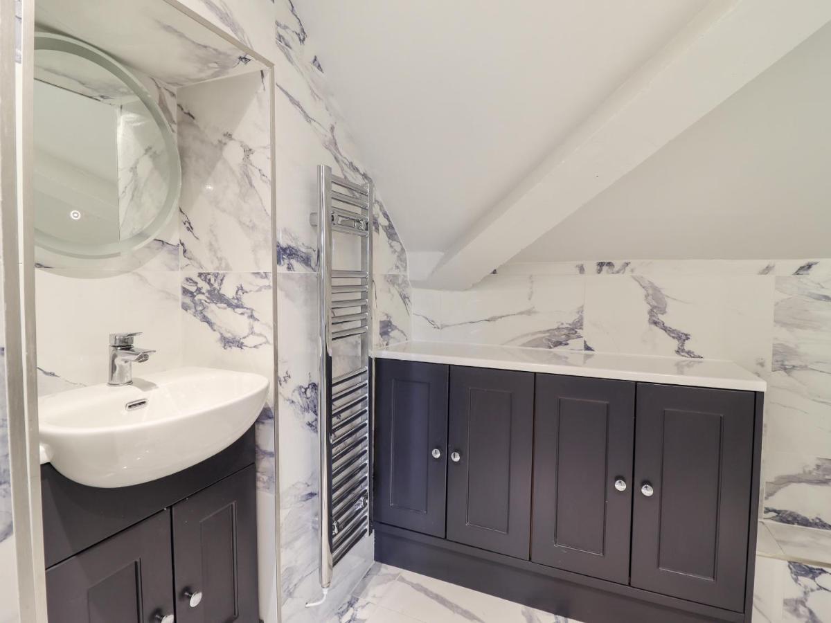 Rock House Apartment Newtown  Buitenkant foto